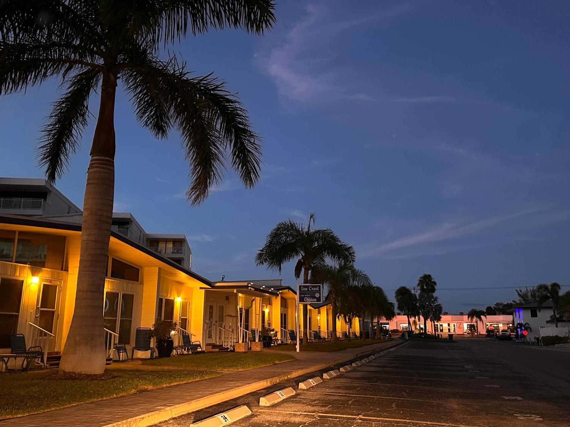 Sea Crest Aparthotel Point O'Rocks Ngoại thất bức ảnh